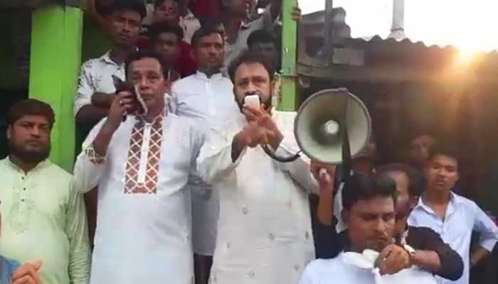 সেই আ'লীগ নেতা বললেন, ‘তোমার আঙুল কিন্তু টিপ দেব আমি, ওটাই সুষ্ঠু ভোট’