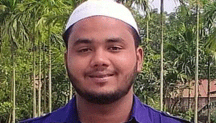 ফেসবুকে প্রধানমন্ত্রীর কন্যাকে কটূক্তিকারী যুবক গ্রেপ্তার