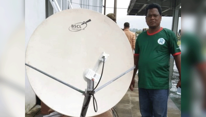 বন্যাকবলিত এলাকায় বঙ্গবন্ধু স্যাটেলাইট সংযোগ স্থাপন