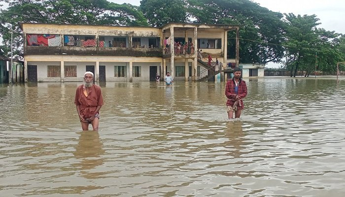বন্যার্তদের পাশে দাঁড়াতে ব্যবসায়ীদের প্রতি আহ্বান