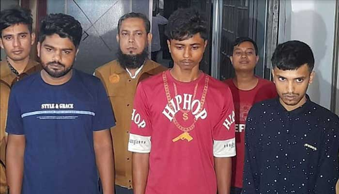 চালককে হত্যা করে অটোরিকশা ছিনতাই, ছাত্রলীগ নেতাসহ গ্রেপ্তার ৩