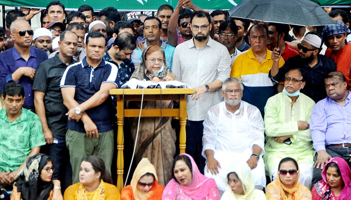 'জনগণের টাকা বিদেশে পাচার করছে সরকার' 'জনগণের টাকা বিদেশে পাচার করছে সরকার'