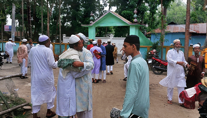 খুলনায় কখন কোথায় ঈদের জামাত খুলনায় কখন কোথায় ঈদের জামাত