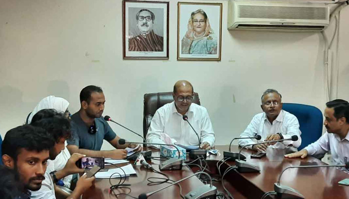 আন্দোলন স্থগিত করলেন রনি