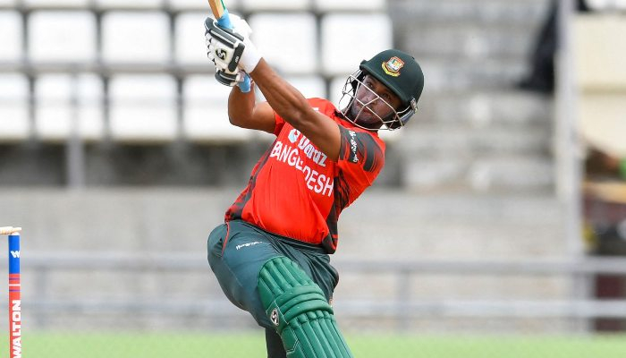 হেরে যাওয়া ম্যাচে সাকিবের বিশ্বরেকর্ড