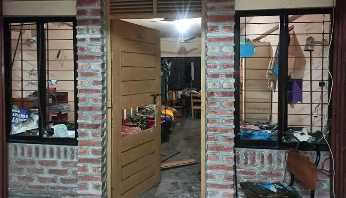 হাজী দানেশ বিশ্ববিদ্যালয়ে শিক্ষার্থীদের পাল্টাপাল্টি ধাওয়া, ভাঙচুর