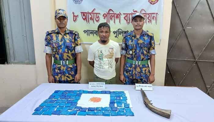 'সিক্স মার্ডারে' অভিযুক্ত আবু বক্কর বালুখালী ক্যাম্প থেকে আটক
