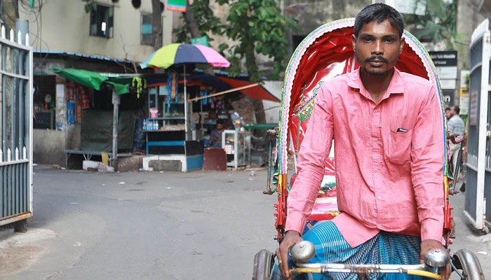 ‘তরুণীর ইজ্জত বাঁচাতে পুলিশকে কল দিয়েছিলাম’ বললেন ৯৯৯-এ কল করা চালক
