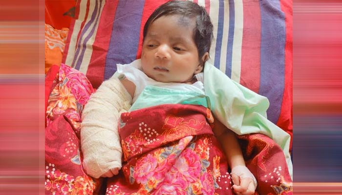 মায়ের পেট ফেটে ভূমিষ্ঠ শিশু ফাতেমাকে ছোটমণি নিবাসে হস্তান্তর