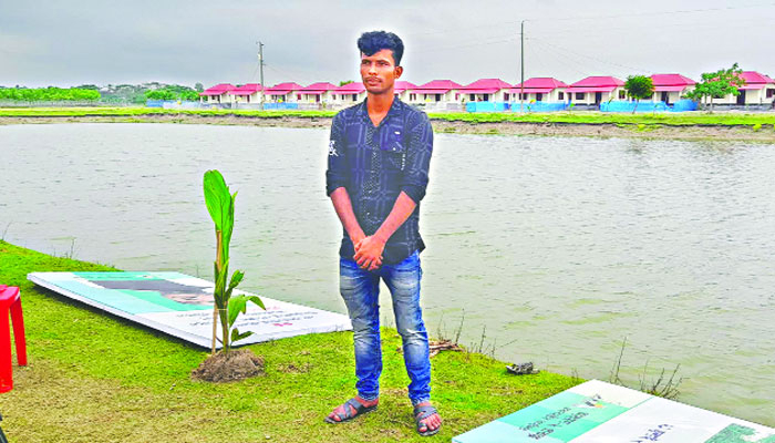 দস্যুজীবন ছেড়ে শান্তির নীড়ে হান্নান সরদার