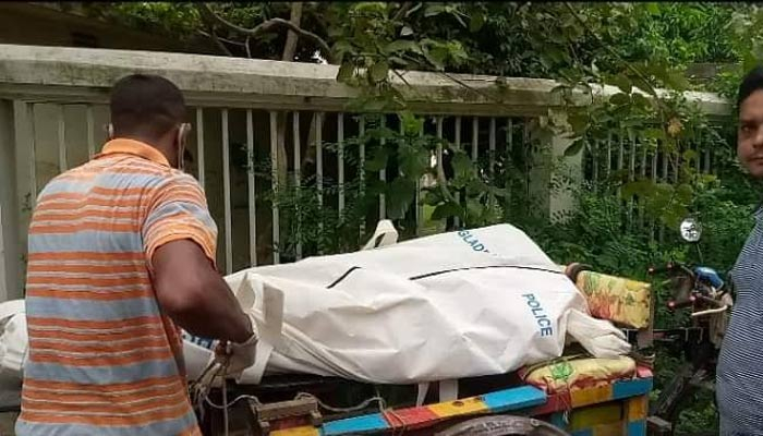 ‘প্রথমে মাথায় কোপ, পরে গলা কেটে’ সহকর্মীকে হত্যা করলেন আনসার সদস্য