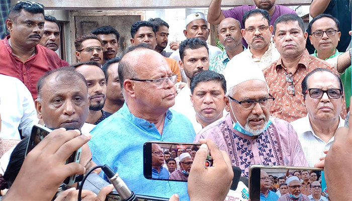 সাহাপাড়া পরিদর্শন করলেন প্রতিমন্ত্রী-এমপি ও বামজোট নেতারা