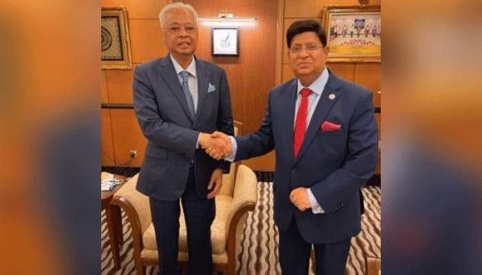 মালয়েশিয়ার প্রধানমন্ত্রীর ও পররাষ্ট্রমন্ত্রীর সঙ্গে ড. মোমেনের সাক্ষাৎ