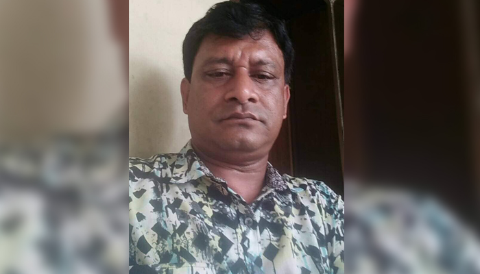 ছেলের জন্য ওষুধ কিনতে বের হয়ে ব্যবসায়ী নিখোঁজ ছেলের জন্য ওষুধ কিনতে বের হয়ে ব্যবসায়ী নিখোঁজ