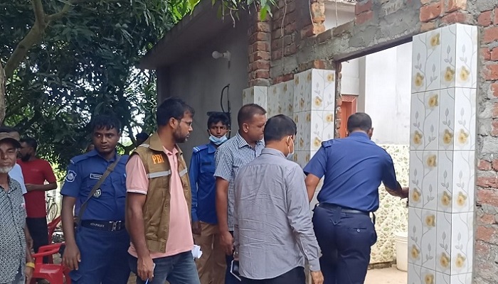 বিনোদন পার্কে মিলল নিরাপত্তাকর্মীর গলাকাটা মরদেহ বিনোদন পার্কে মিলল নিরাপত্তাকর্মীর গলাকাটা মরদেহ