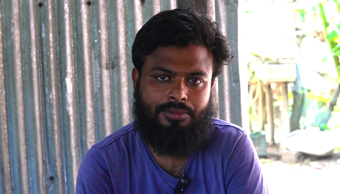সেই রাতের ভয়াবহতার বর্ণনা দিলেন যাত্রী