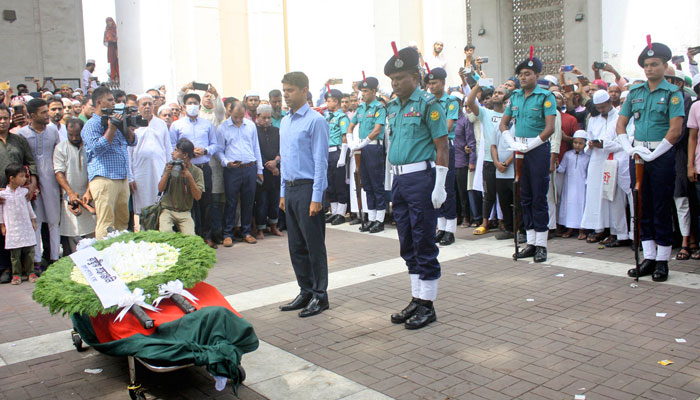 মাহবুব তালুকদার লেখক হিসেবেই বেঁচে থাকবেন: সিইসি