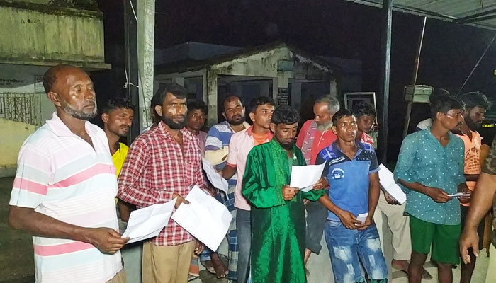 সমুদ্রে ট্রলারডুবি: ভারতে আরও ১৭ বাংলাদেশি জেলেকে উদ্ধার