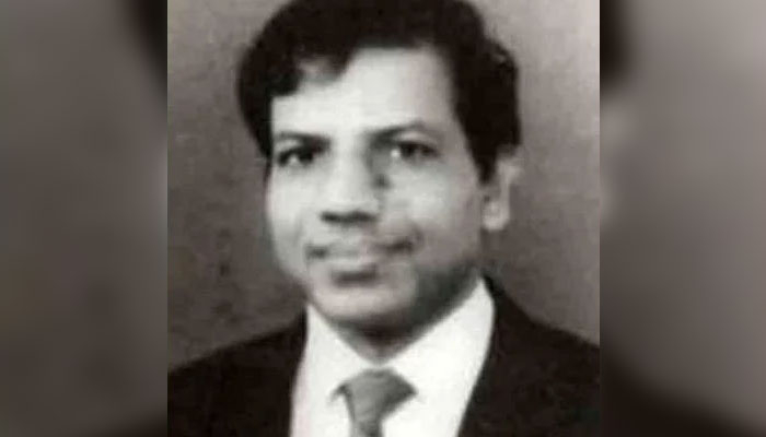 বঙ্গবন্ধুর খুনি রাশেদ চৌধুরীর সম্পদ ক্রোকের সাইনবোর্ড উধাও