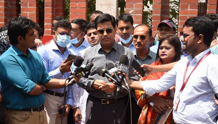 ওষুধের দোকানের সময়সীমা পুনর্বিবেচনা করা হতে পারে: ডিএসসিসি মেয়র