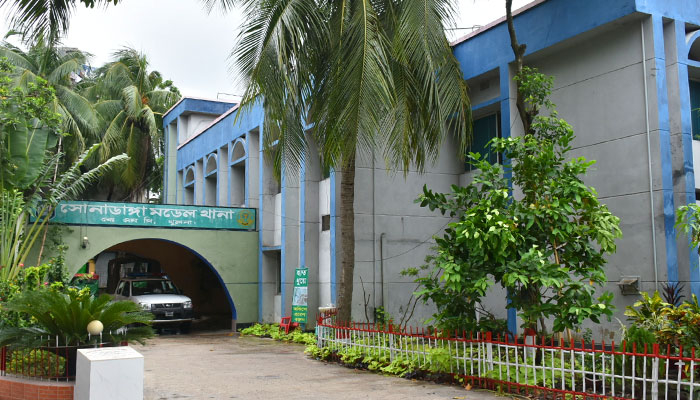 খুলনায় চালককে খুন করে ইজিবাইক ছিনতাই, দায় স্বীকার দু’জনের