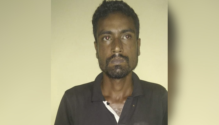 চিকিৎসা নিতে এসে ধর্ষণের শিকার নারী, কবিরাজ গ্রেপ্তার