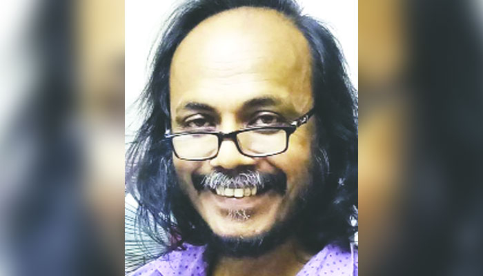 অতিরঞ্জন আর বাগাড়ম্বরের মধ্যে পড়ে থাকা এক দার্শনিক আউটলেট