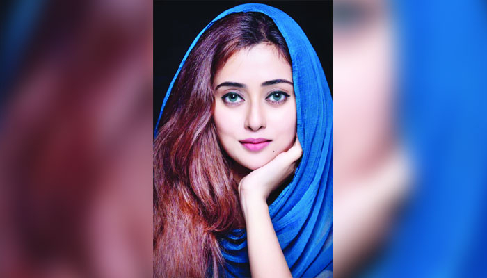 নিশাতের অভিষেক