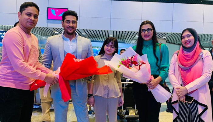 মালয়েশিয়ায় 'দিন দ্য ডে', অনন্ত বললেন বাংলা ছবি পৃথিবীতে ছড়িয়ে দেব