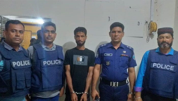 মায়ের সামনে মেয়েকে ধর্ষণ, মৃত্যুদণ্ডপ্রাপ্ত যুবদল কর্মী ১৭ বছর পর গ্রেপ্তার