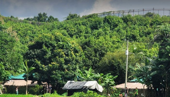 তুমব্রু সীমান্তে নেই গোলার শব্দ, কাটেনি আতঙ্ক