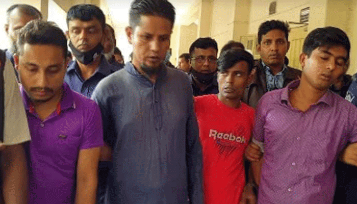 বগুড়ায় শিশু ধর্ষণ ও হত্যায় ৪ যুবকের মৃত্যুদণ্ড বগুড়ায় শিশু ধর্ষণ ও হত্যায় ৪ যুবকের মৃত্যুদণ্ড
