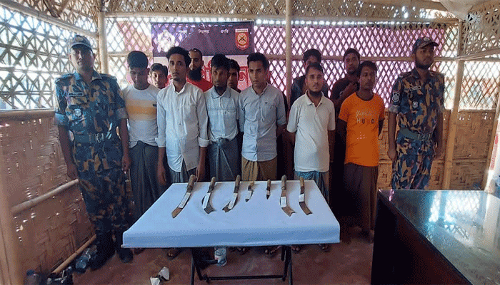 রোহিঙ্গা ক্যাম্পে অভিযান, আরও ১৯ জন আটক