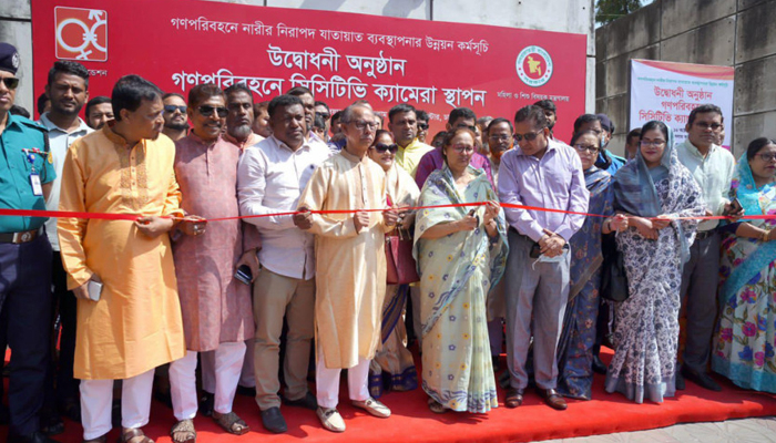 নারীর নিরাপত্তায় ঢাকার ১০৮ বাসে সিসিটিভি ক্যামেরা