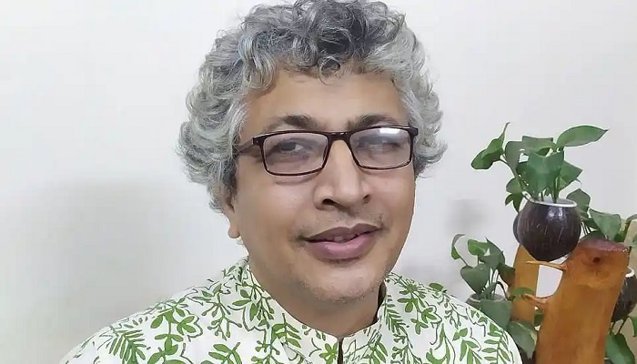 ঢাবি প্রক্টরের অপসারণের দাবি তোলা শিক্ষকের ব্যক্তিগত নথি তল্লাশির অভিযোগ