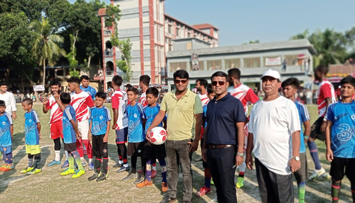 সদরপুরকে হারিয়ে চ্যম্পিয়ন জয়পাড়া