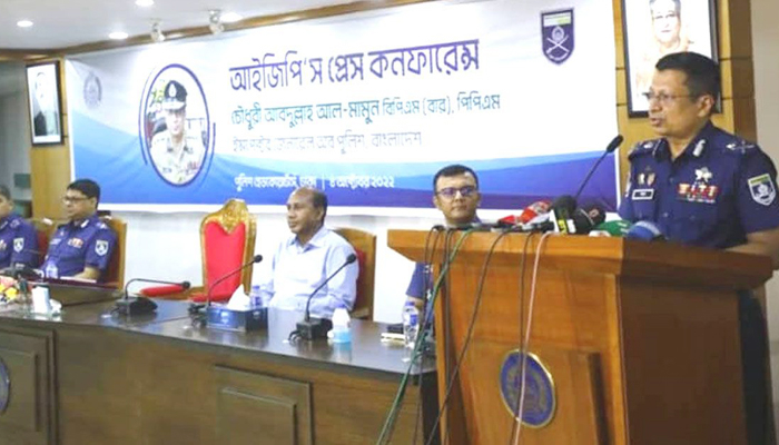 নির্বাচনের সময় কমিশনের নির্দেশনা অনুযায়ী পুলিশ দায়িত্ব পালন করে: আইজিপি