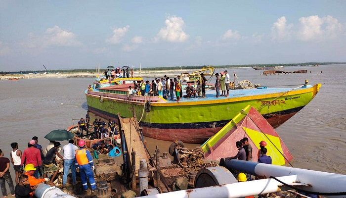 মিরসরাইয়ে ড্রেজারডুবি: এখনও উদ্ধার হয়নি ৪ মরদেহ