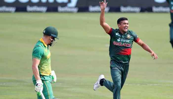 কেমন হবে দুই দলের একাদশ, আলো কার ওপর?