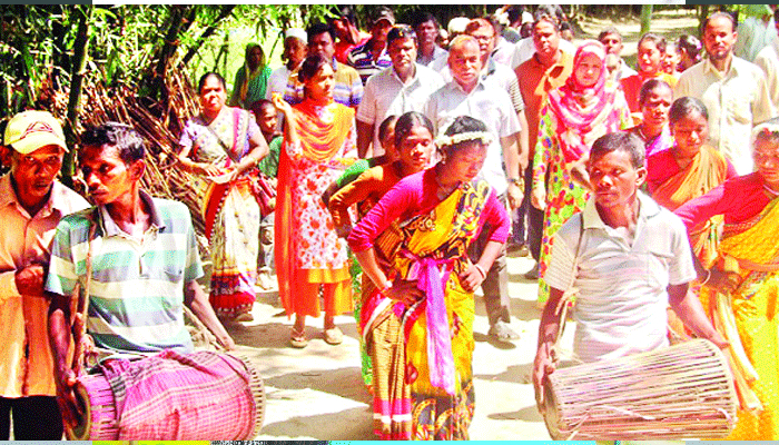 প্রশিক্ষণে স্বাবলম্বী রংপুরের ক্ষুদ্র নৃ-গোষ্ঠী
