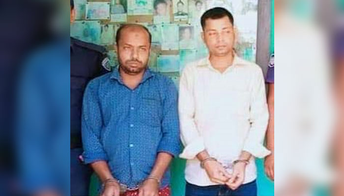মাকে নির্যাতনের অভিযোগে বাবাকে পিটিয়ে হত্যা