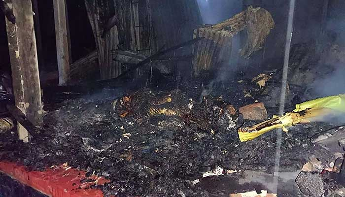 গোয়ালন্দে ঘরে আগুন লেগে দাদি-নাতনির মৃত্যু