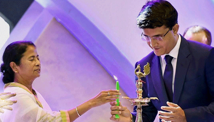 বোর্ড থেকে কেন বাদ সৌরভ, প্রশ্ন মমতার