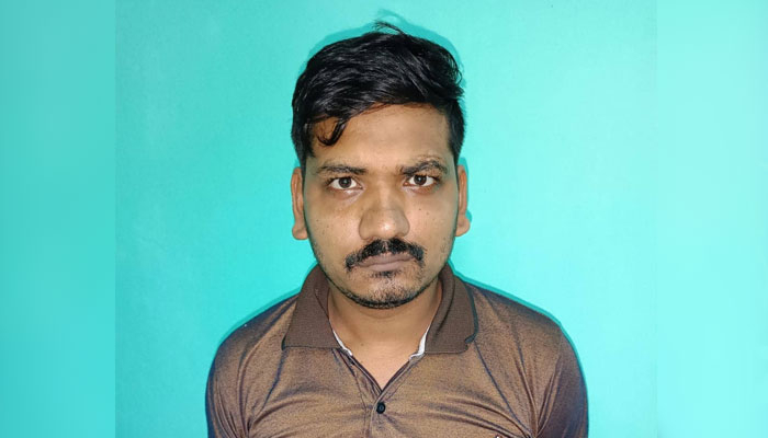কখনও ম্যাজিস্ট্রেট, কখনও এসিল্যান্ড পরিচয়ে প্রতারণা করতেন সুমন সাহা