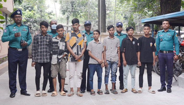 পিকনিক বাসে গাঁজা সেবন নিয়ে বিরোধের সূত্রপাত, রাব্বী হত্যায় গ্রেপ্তার ৭