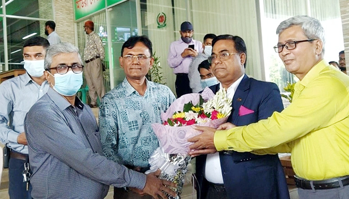 অফিস শুরু করলেন ইসির নতুন সচিব