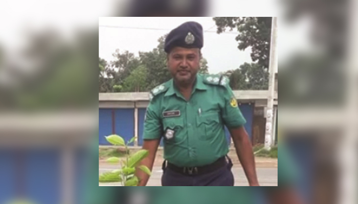 ওসি স্যারের জন্যও একটা বাজেট কইরো: আসামিকে এসআই