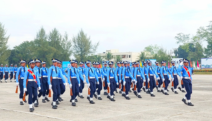 কমলগঞ্জে বিমান বাহিনীর প্রশিক্ষণ সমাপনী কুচকাওয়াজ অনুষ্ঠিত