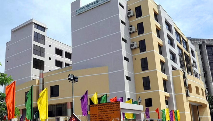 ৪০তম বিসিএসে নিয়োগ পেলেন ১৯২৯ জন
