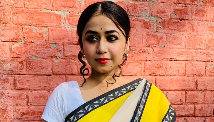 হবু স্বামীকে নিয়ে যুদ্ধের ট্রেনিংয়ে ফারিয়া শাহরিন হবু স্বামীকে নিয়ে যুদ্ধের ট্রেনিংয়ে ফারিয়া শাহরিন